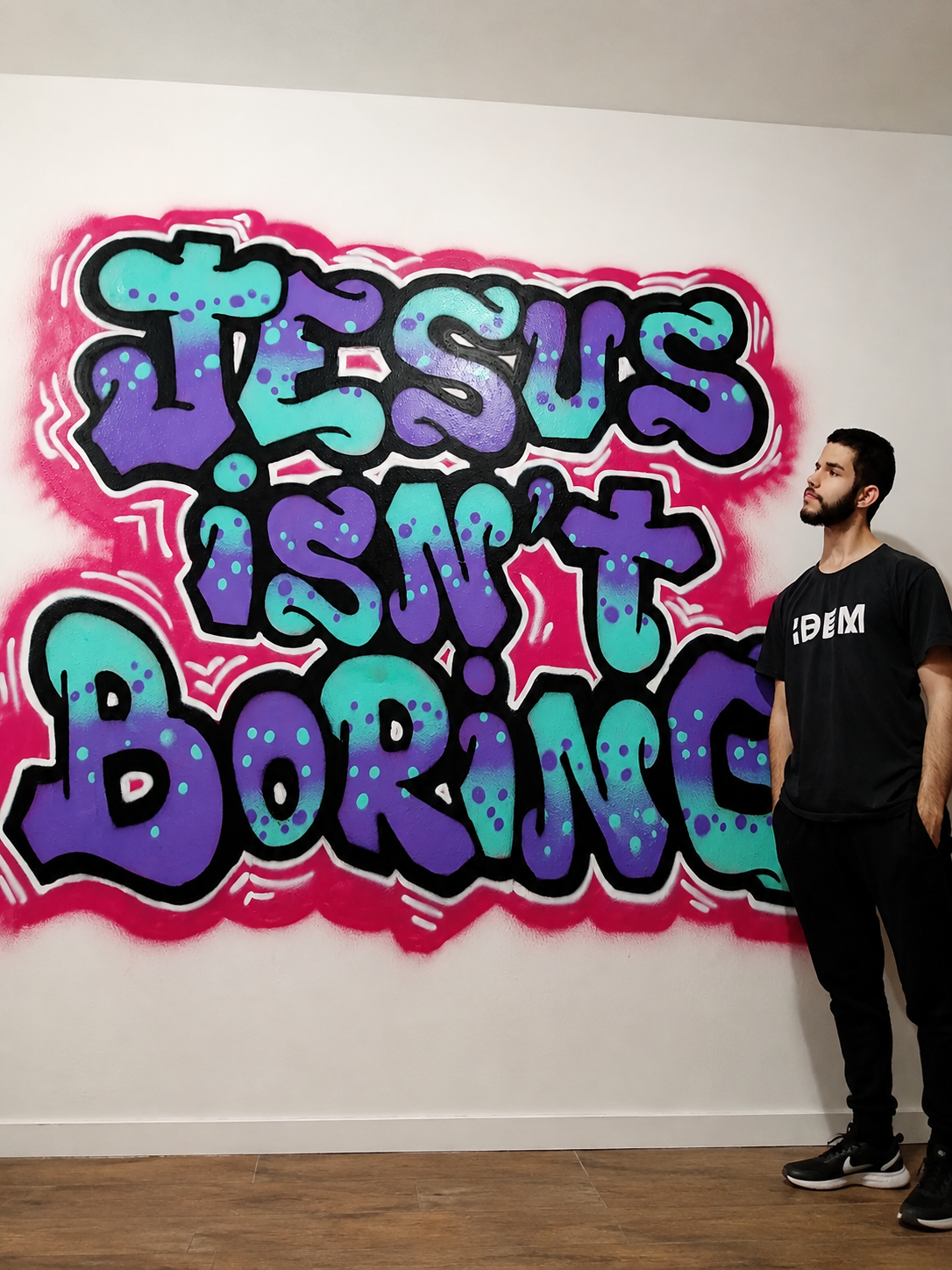 Grafiti artístico de Jesús realizado en Zaragoza